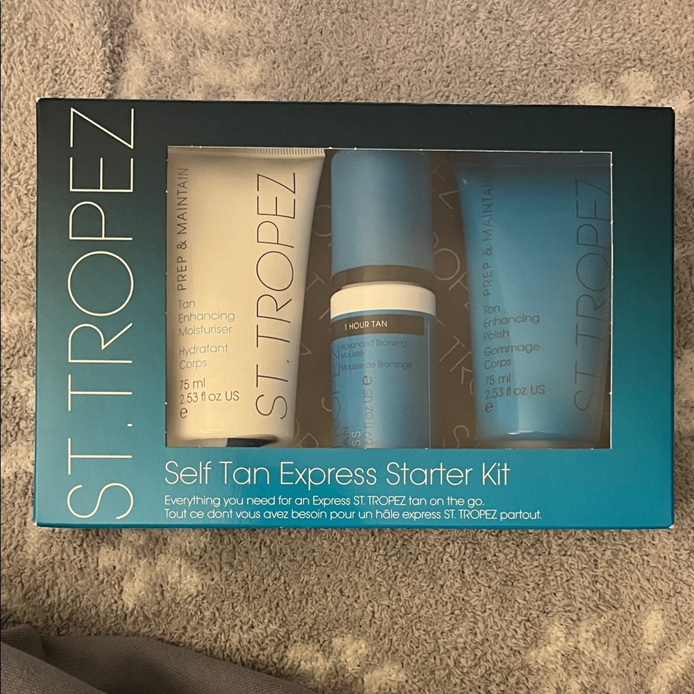 St. Tropez Self Tan Express Starter Kit - Blue and White